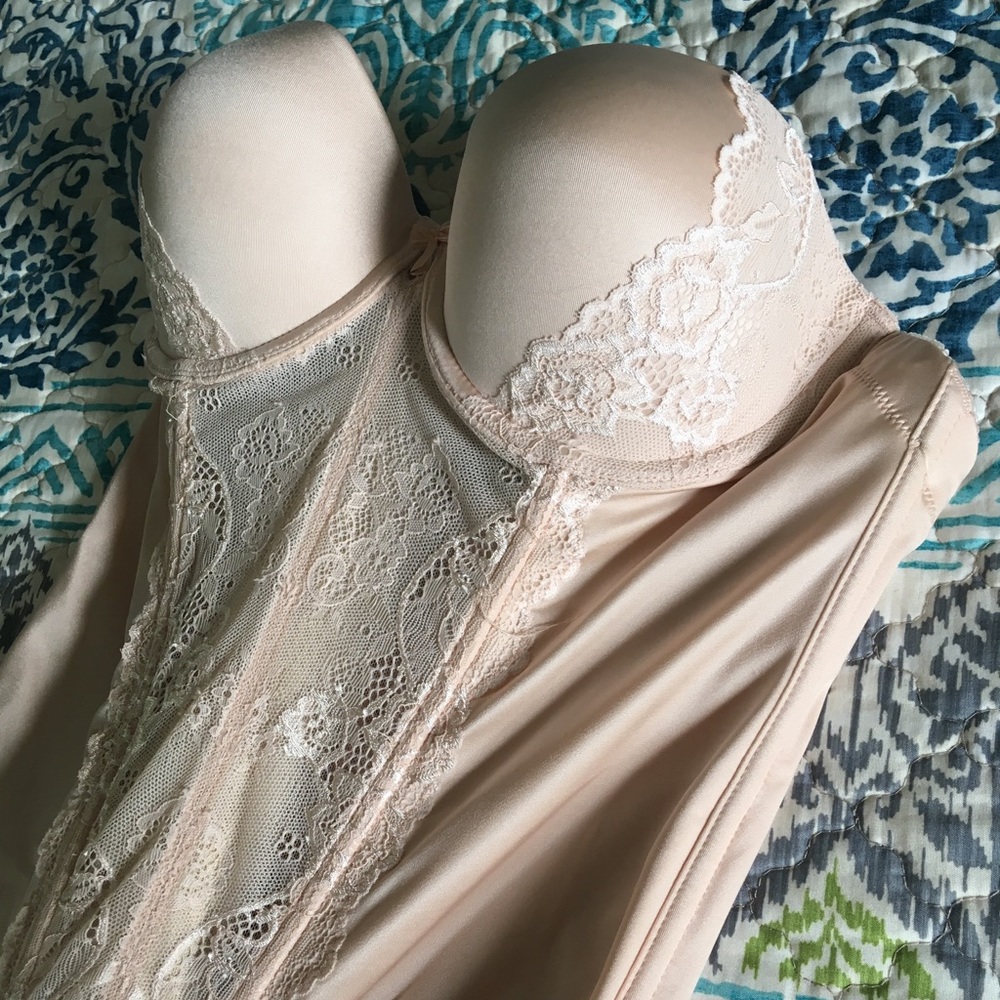 Jezebel 36B bustier
